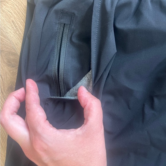 Mens Black vuori pants size small - Picture 6 of 7